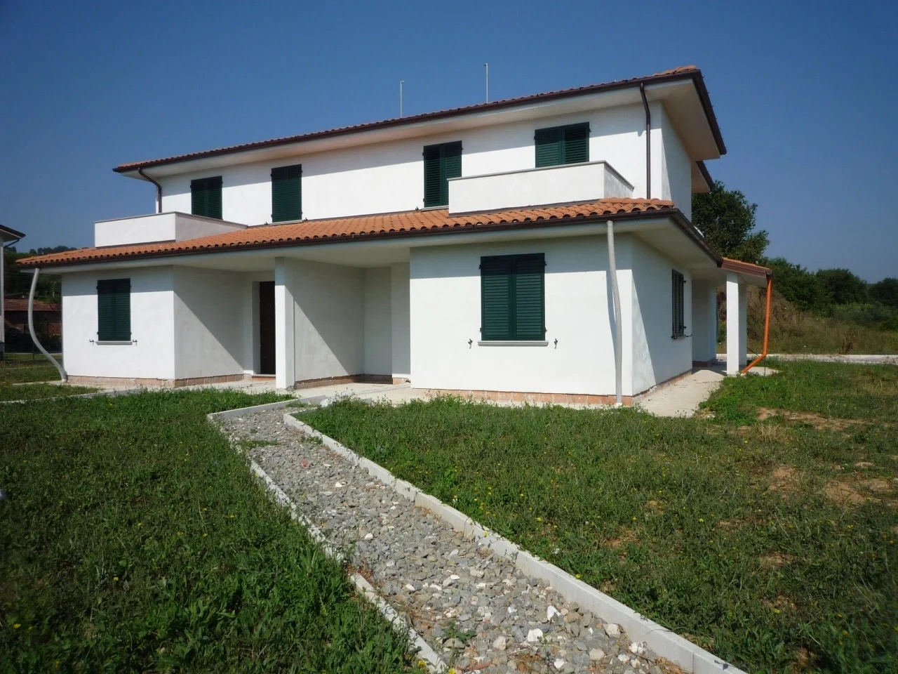 2 - verkoop huis montecarlo tuscany italië