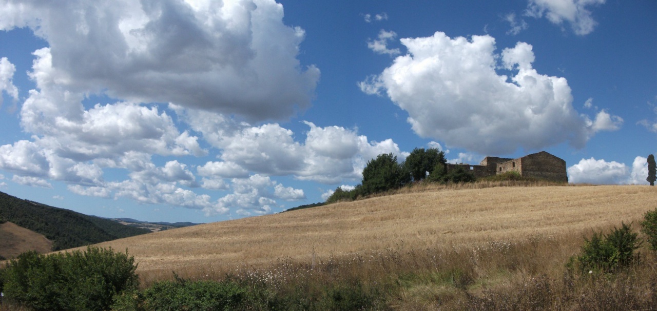2 - verkauf grundstück volterra toskana italien