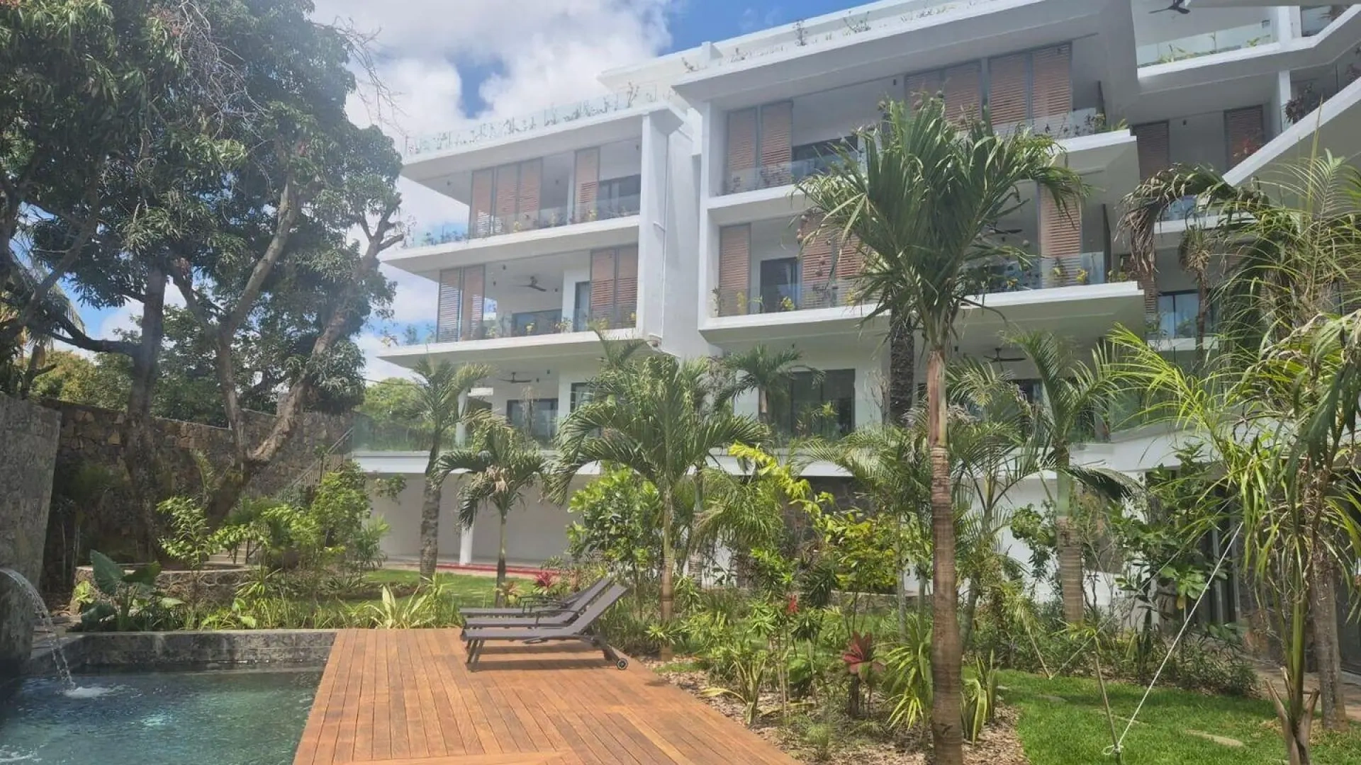 1 - sea view apartment for sale in pointe aux canonniers pamplemousses mauritius