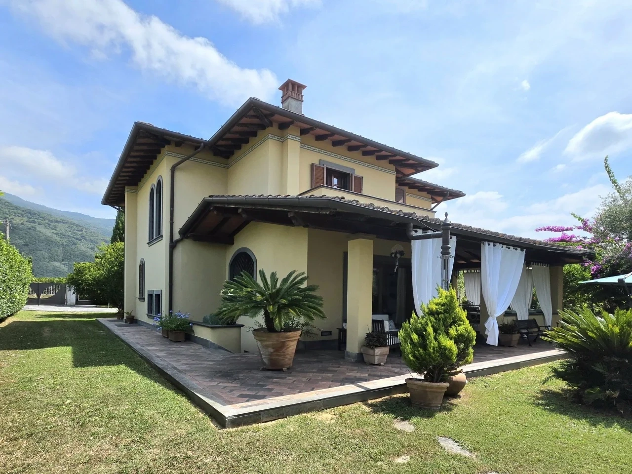 1 - venda casa massa toscana itália