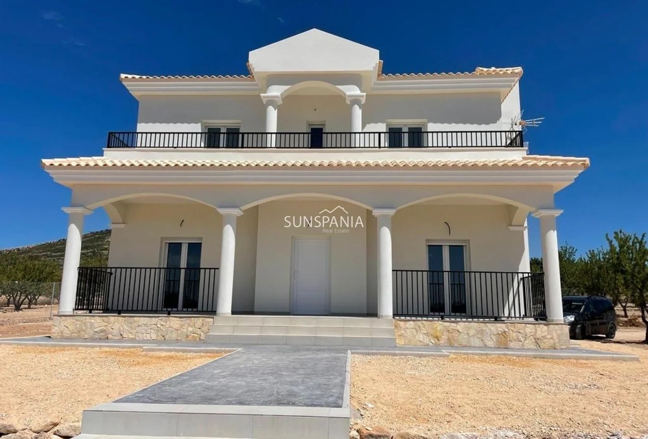 1 - verkoop huis pinoso valencian community spanje
