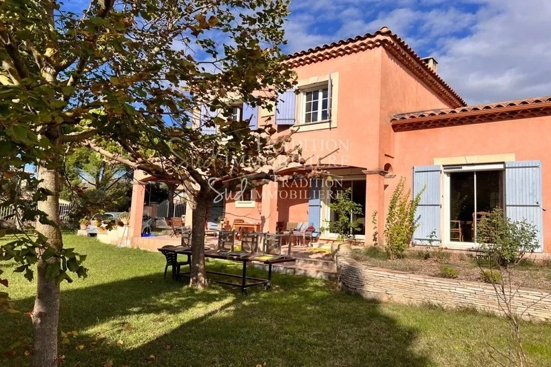 2 - vendita casa paradou bocche del rodano francia