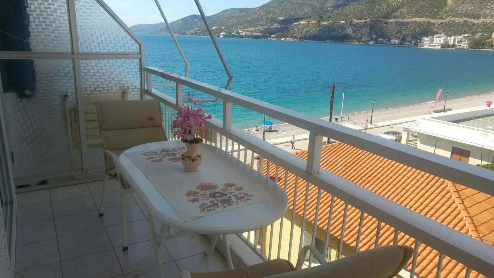 1 - vendita appartamento fronte mare loutráki peloponneso grecia