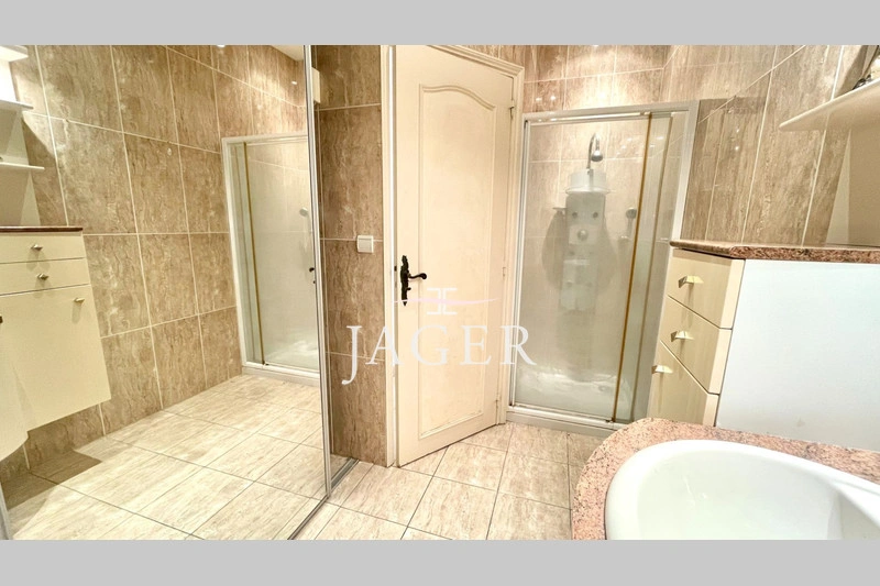 2 - apartment for sale in sainte-maxime var france