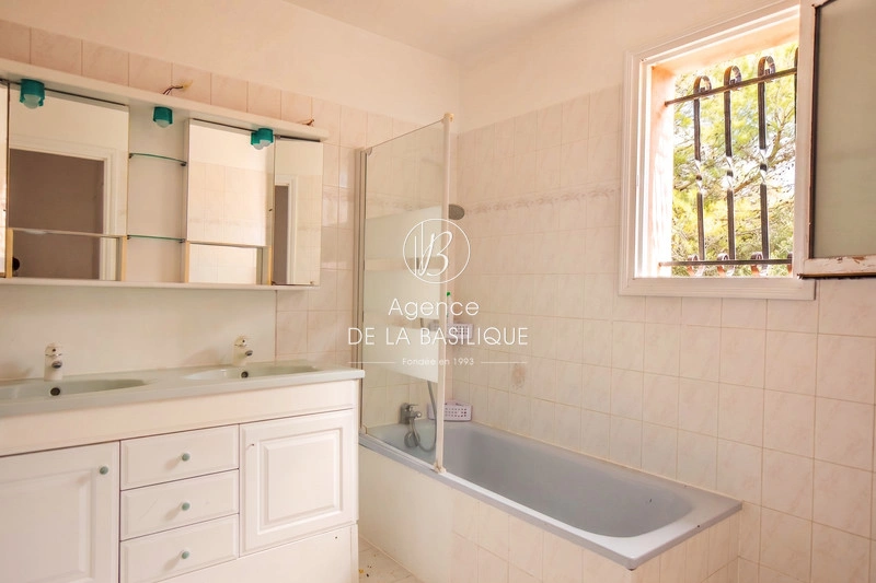 2 - продажа дом saint-maximin-la-sainte-baume вар франция