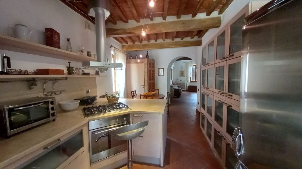 2 - verkoop appartement massa marittima tuscany italië