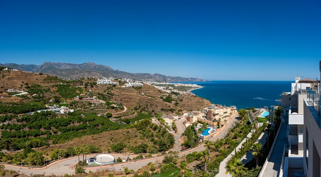 1 - verkoop appartement uitzicht op zee nerja andalusië spanje