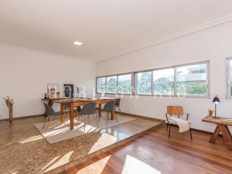 4 bedroom apartment