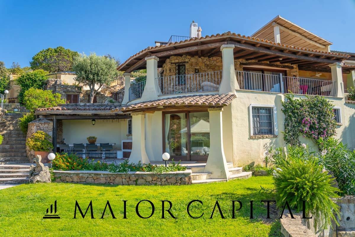 1 - verkoop huis uitzicht op zee arzachena sardinia italië