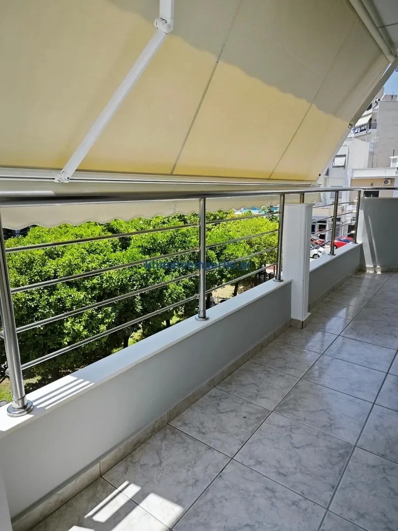1 - vente appartement pieds dans l'eau piraeus attique grèce