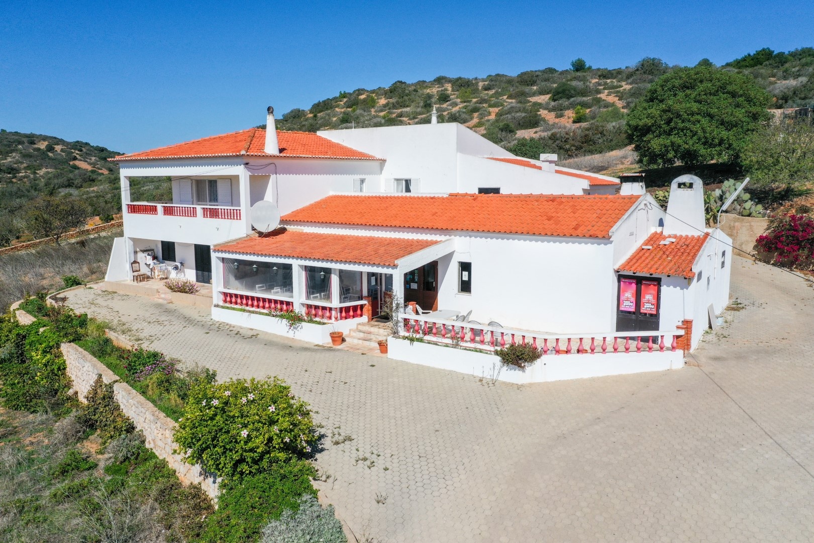 1 - house for sale in burgau algarve portugal