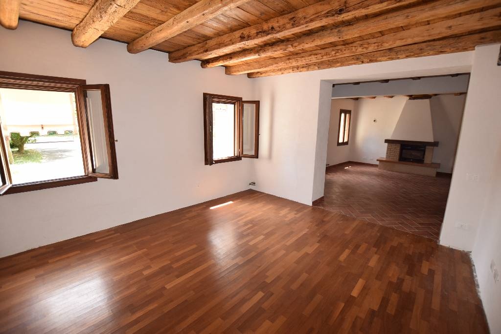 Maison avec terrasse