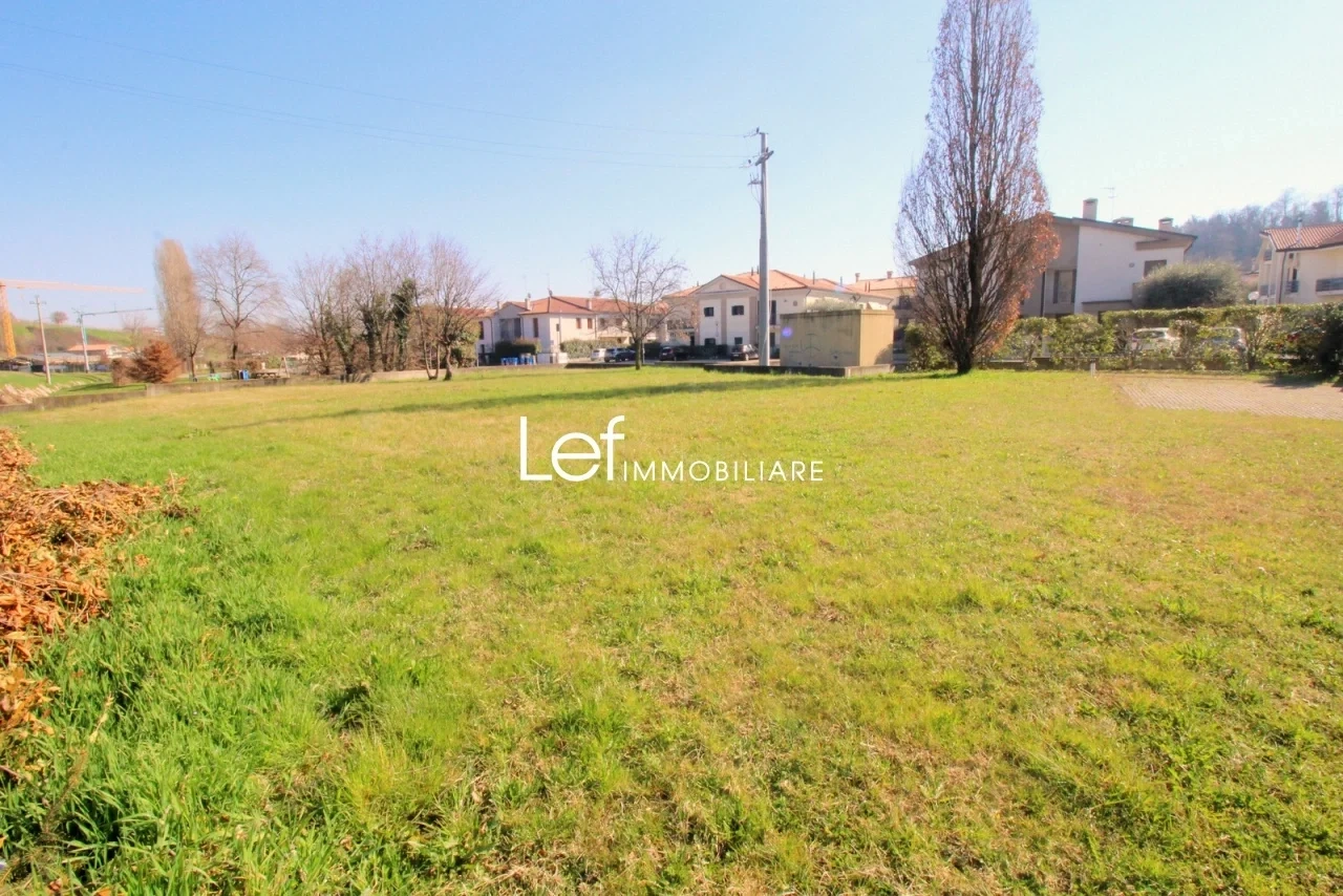 2 - venta terreno cornuda véneto italia