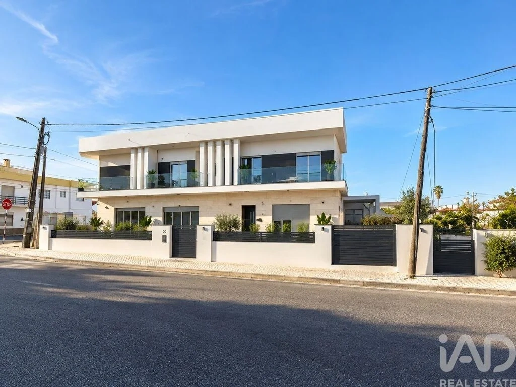 1 - villa for sale in fernão ferro lisbon region portugal