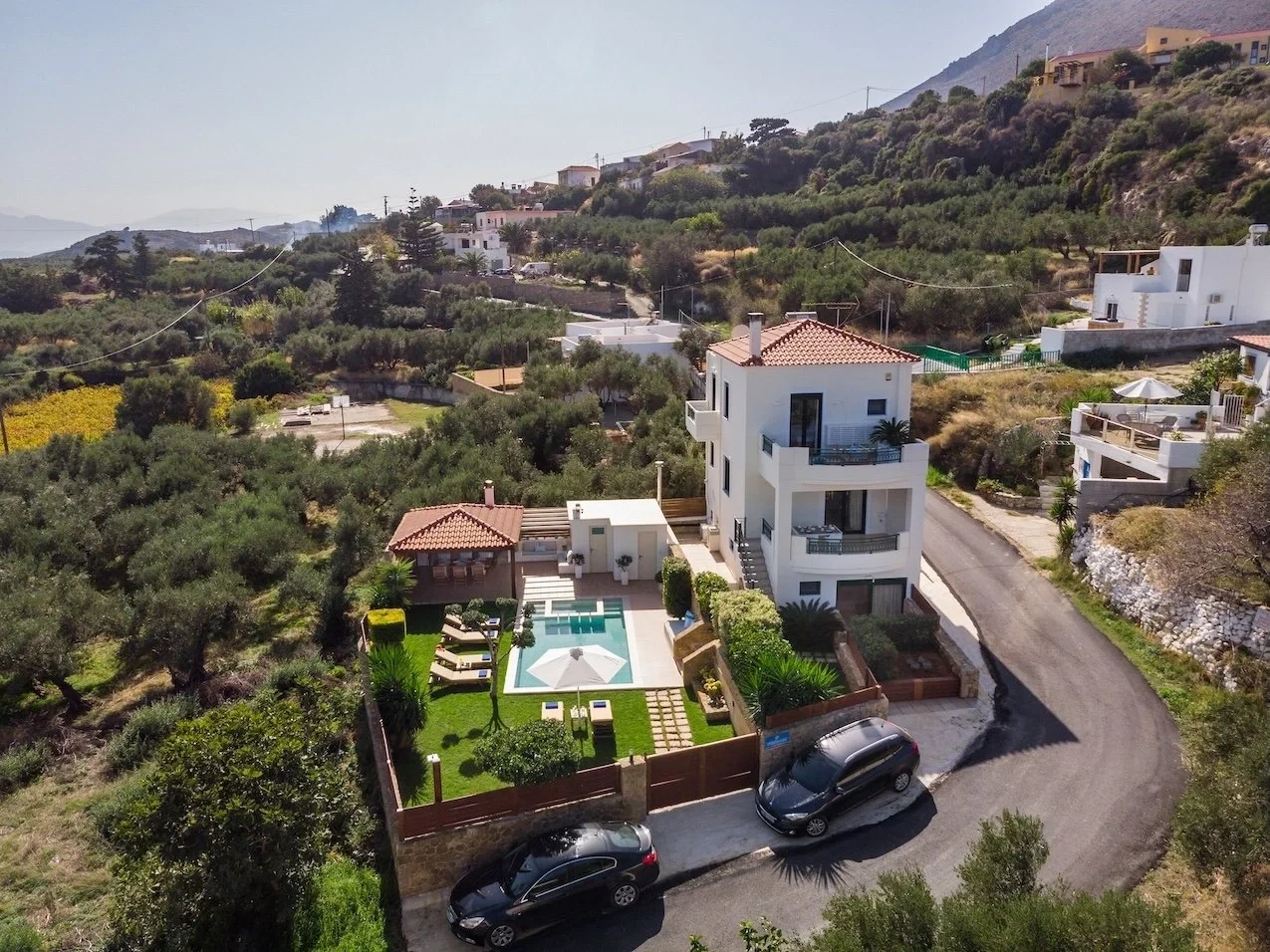 2 - vente maison vue mer afráta crète grèce