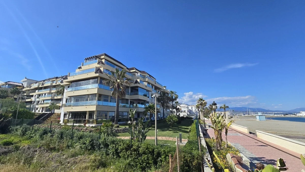 2 - vente appartement pieds dans l'eau la duquesa andalousie espagne