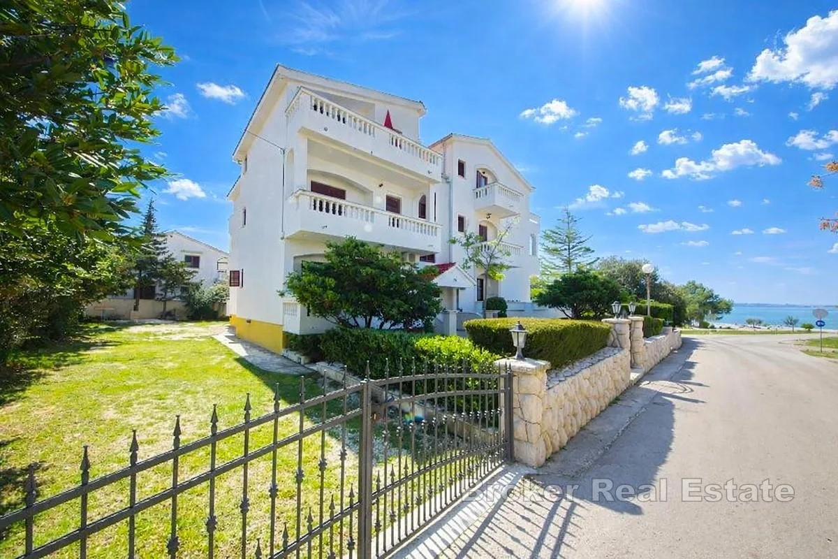 2 - venta casa frente al mar zadar zadar croacia