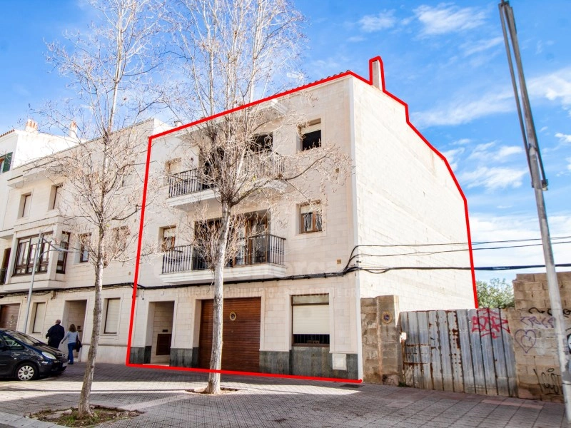 1 - building for sale in mao minorca - balearic islands spain