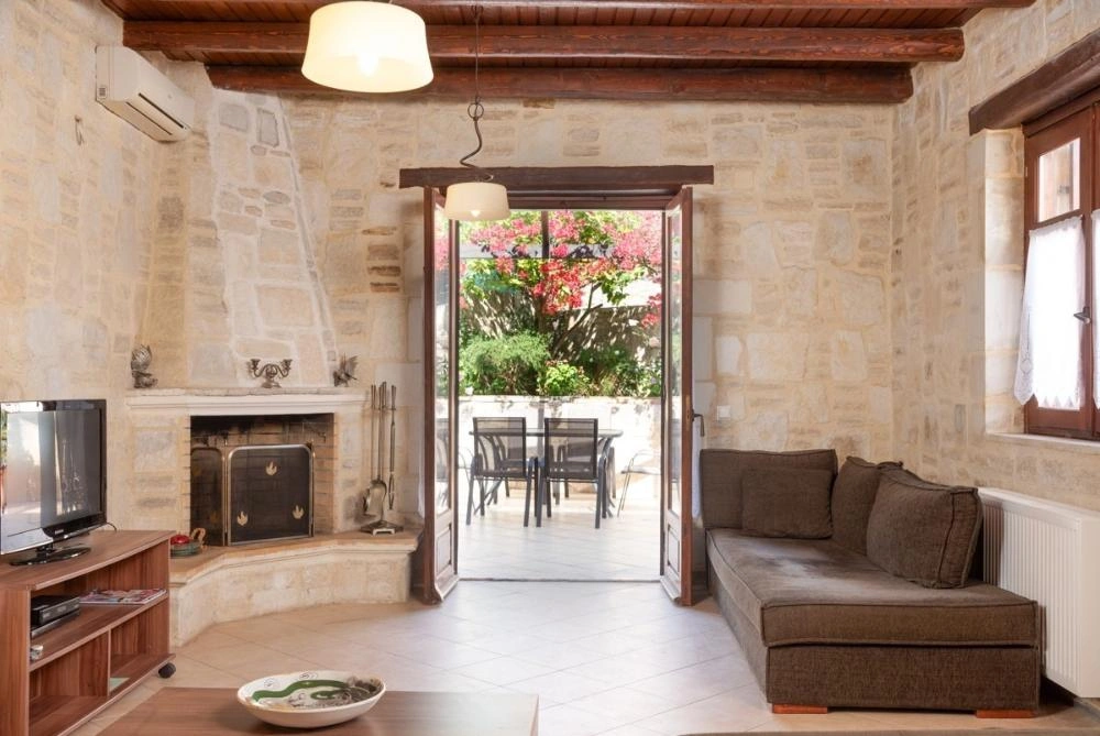 2 - venda casa néo chorió creta grécia