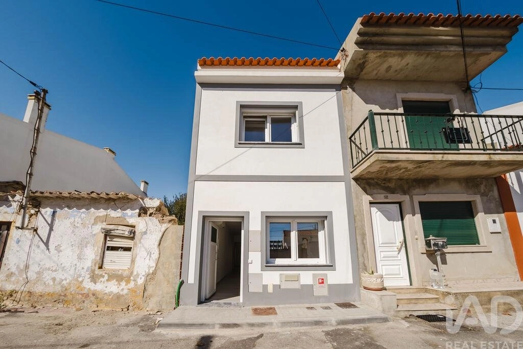 2 - venta casa ferrel región centro portugal