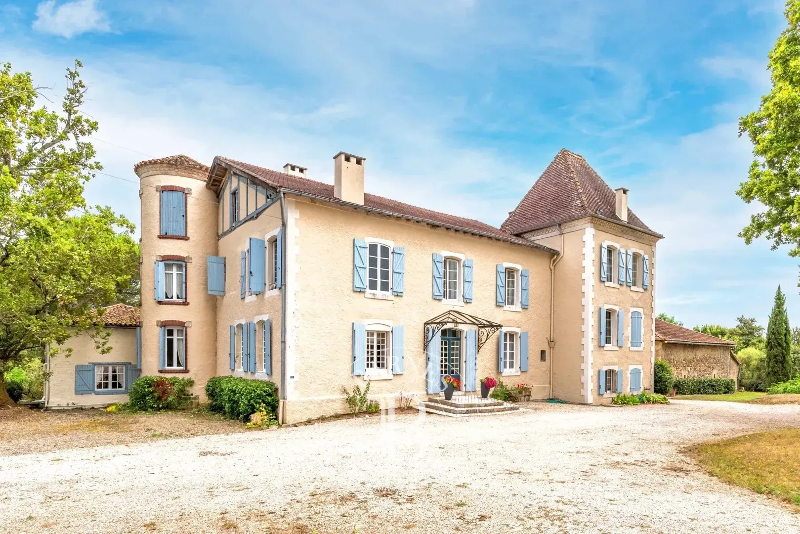 1 - venta castillo saint-sever landas francia