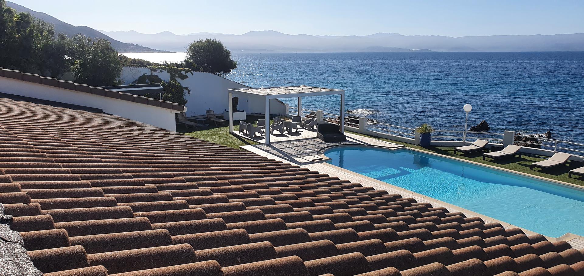 2 - vente propriété pieds dans l'eau ajaccio corse (du-sud) france