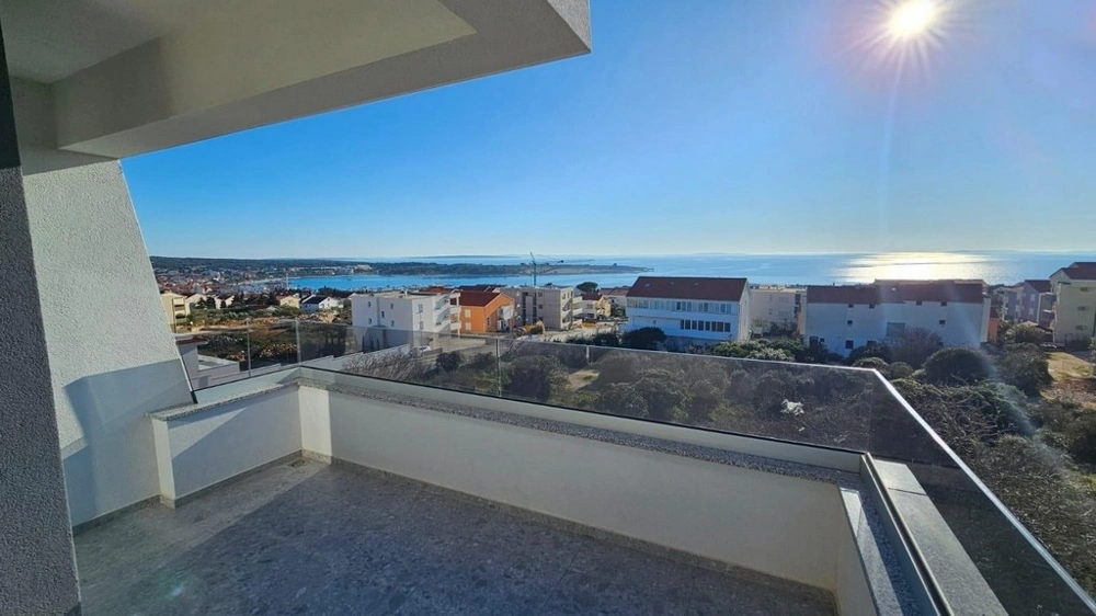 Apartamento vista al mar con 3 dormitorios