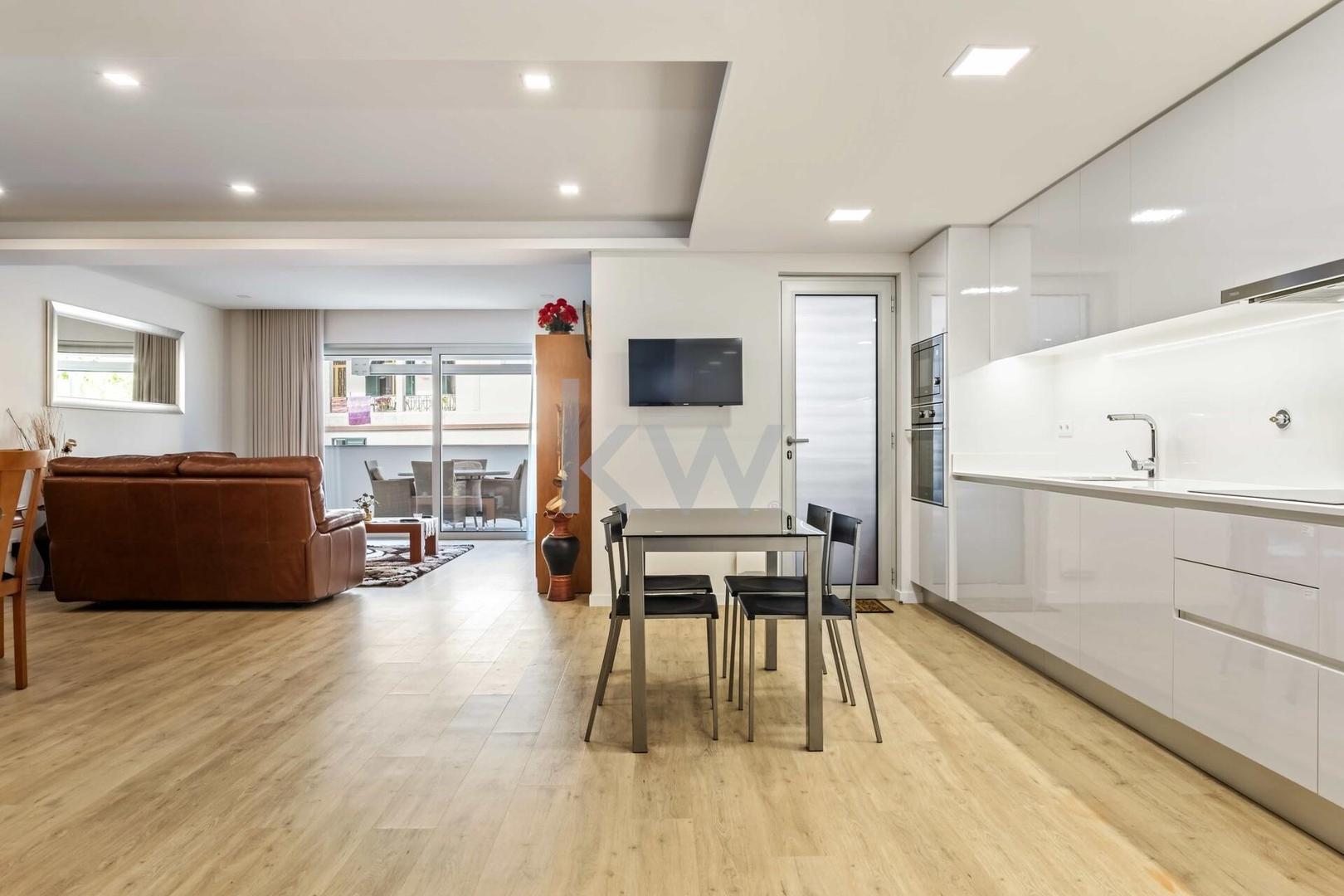 1 - vendita appartamento vista mare estreito câmara de lobos madera portogallo
