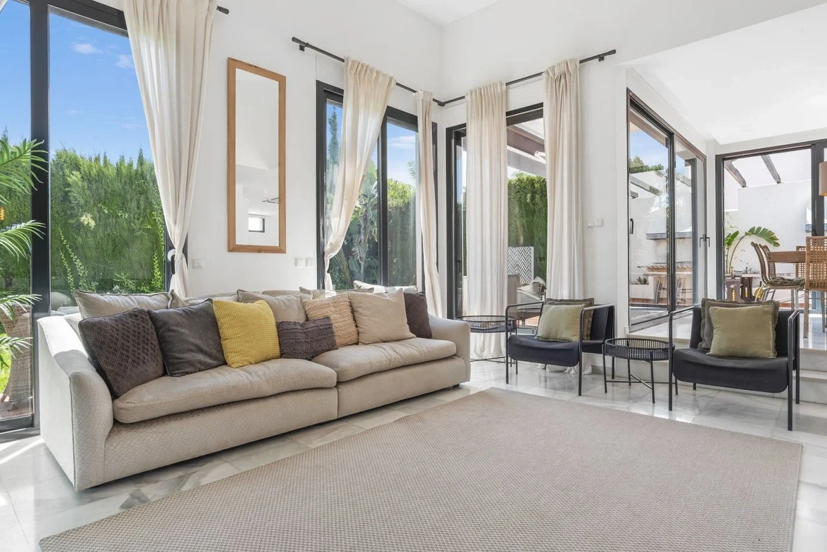 2 - venda villa a praia ao pé nueva andalucia andaluzia espanha