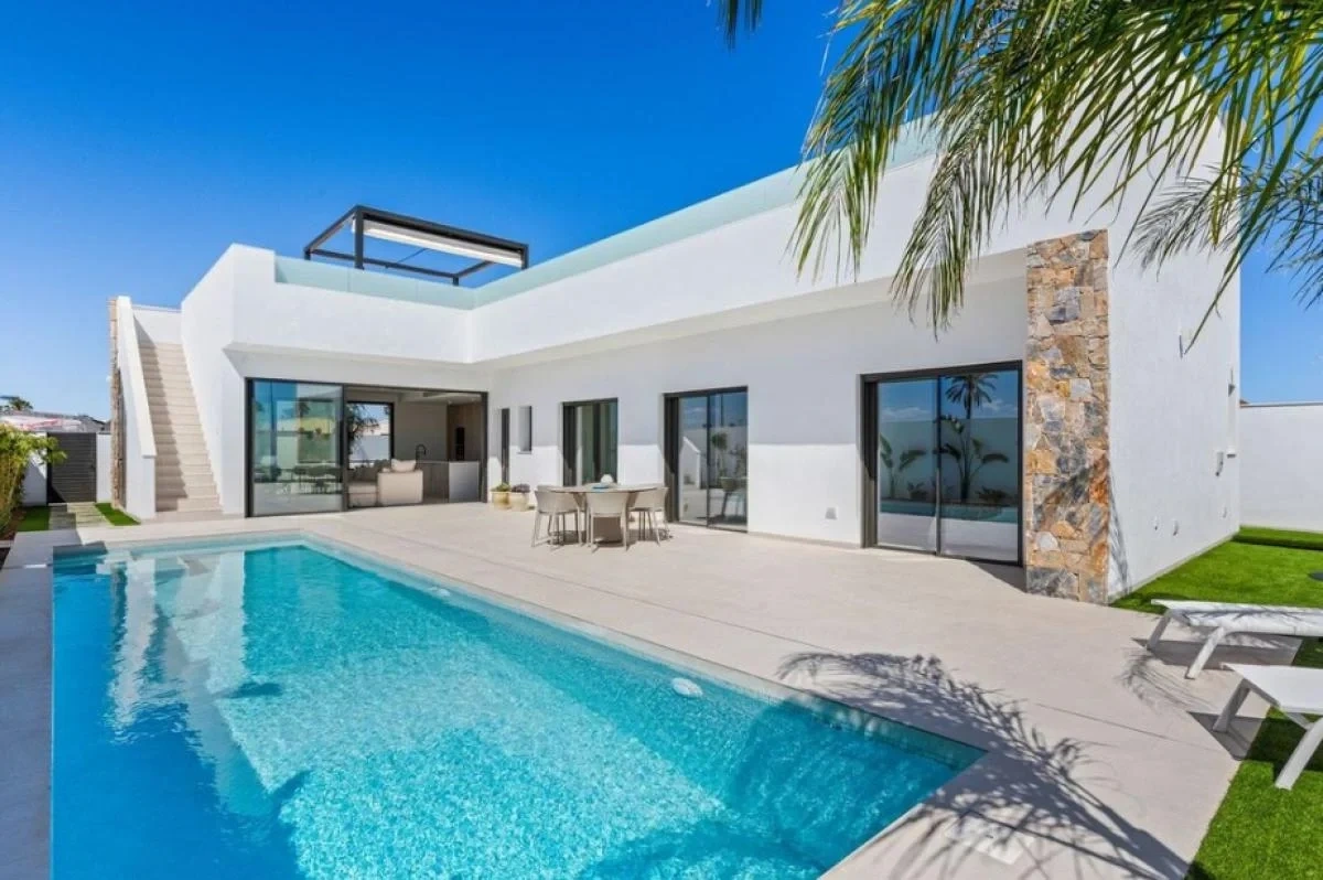 2 - villa for sale in los alcazares region of murcia spain