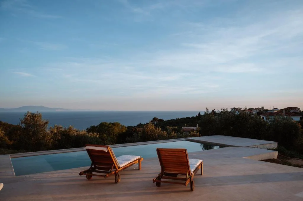 1 - venta casa vista al mar loútsa epiro grecia