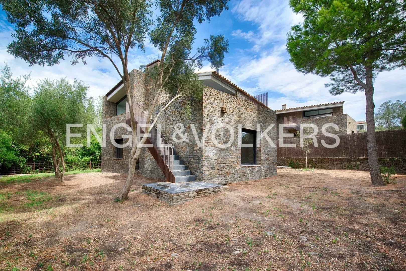 1 - house for sale in cadaques catalonia spain