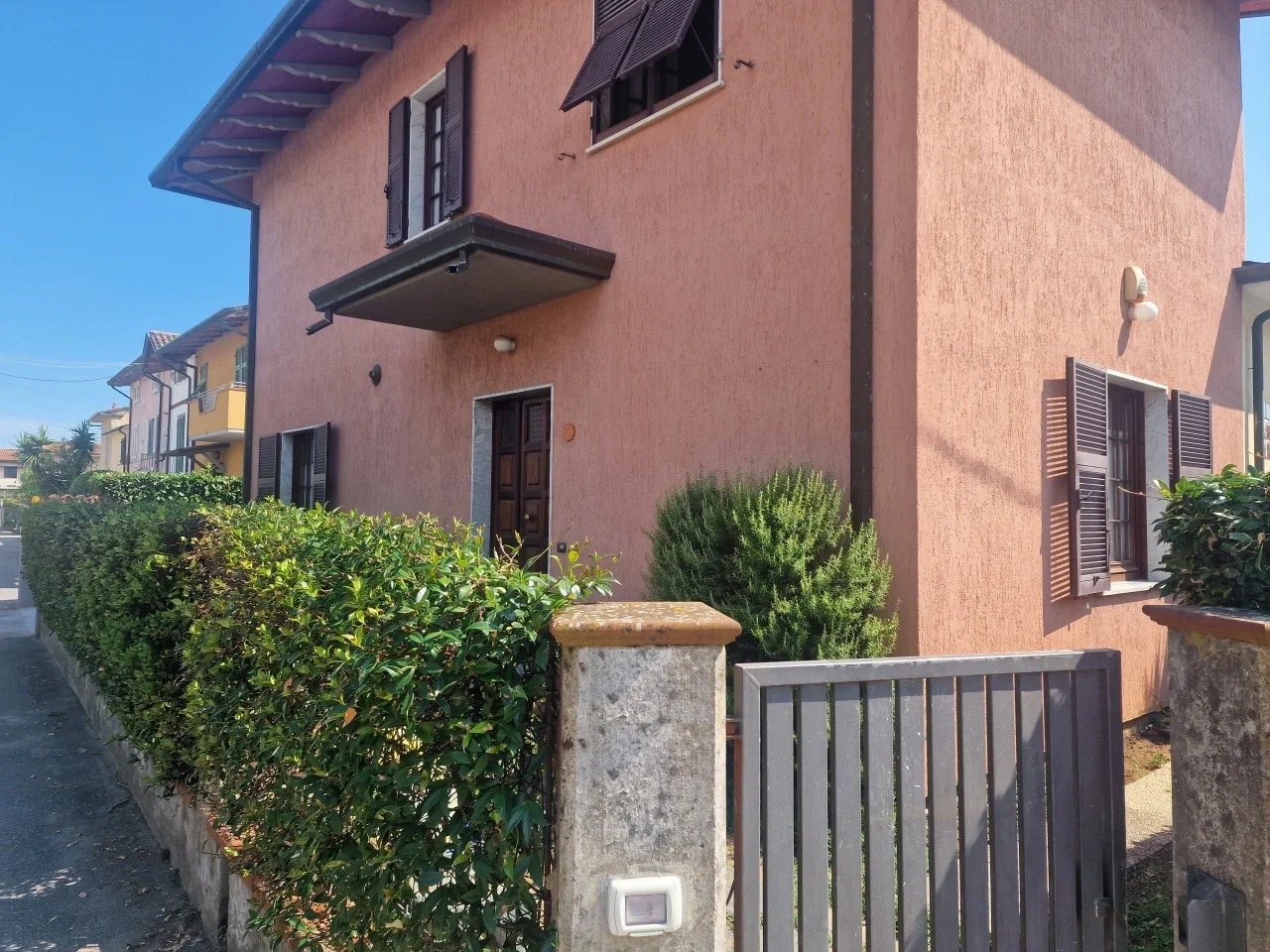 1 - vente maison plage à pied massa toscane italie
