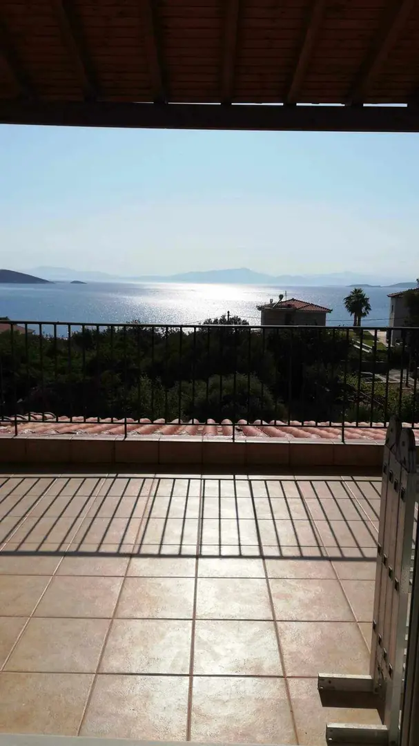 1 - vente maison vue mer kárystos grèce centrale grèce
