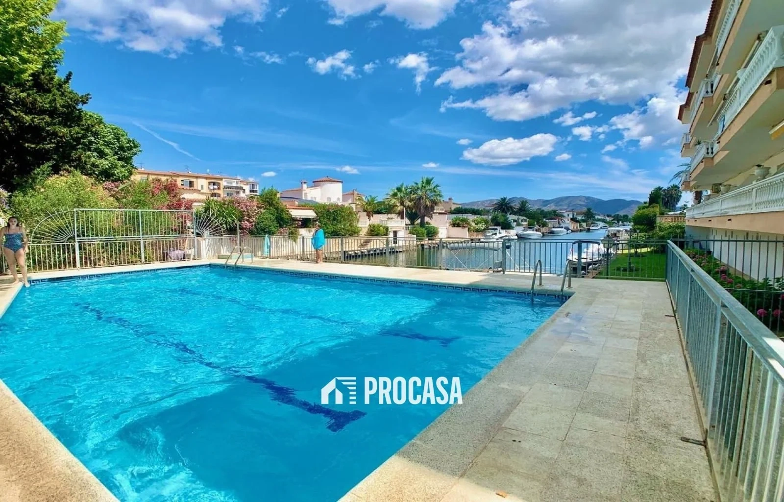 2 - verkoop appartement empuriabrava catalonia spanje