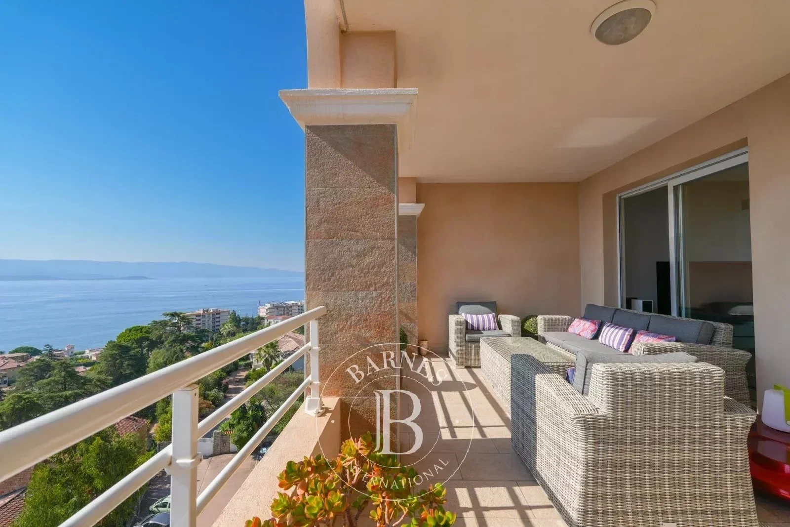 2 - vente appartement vue mer ajaccio corse (du-sud) france