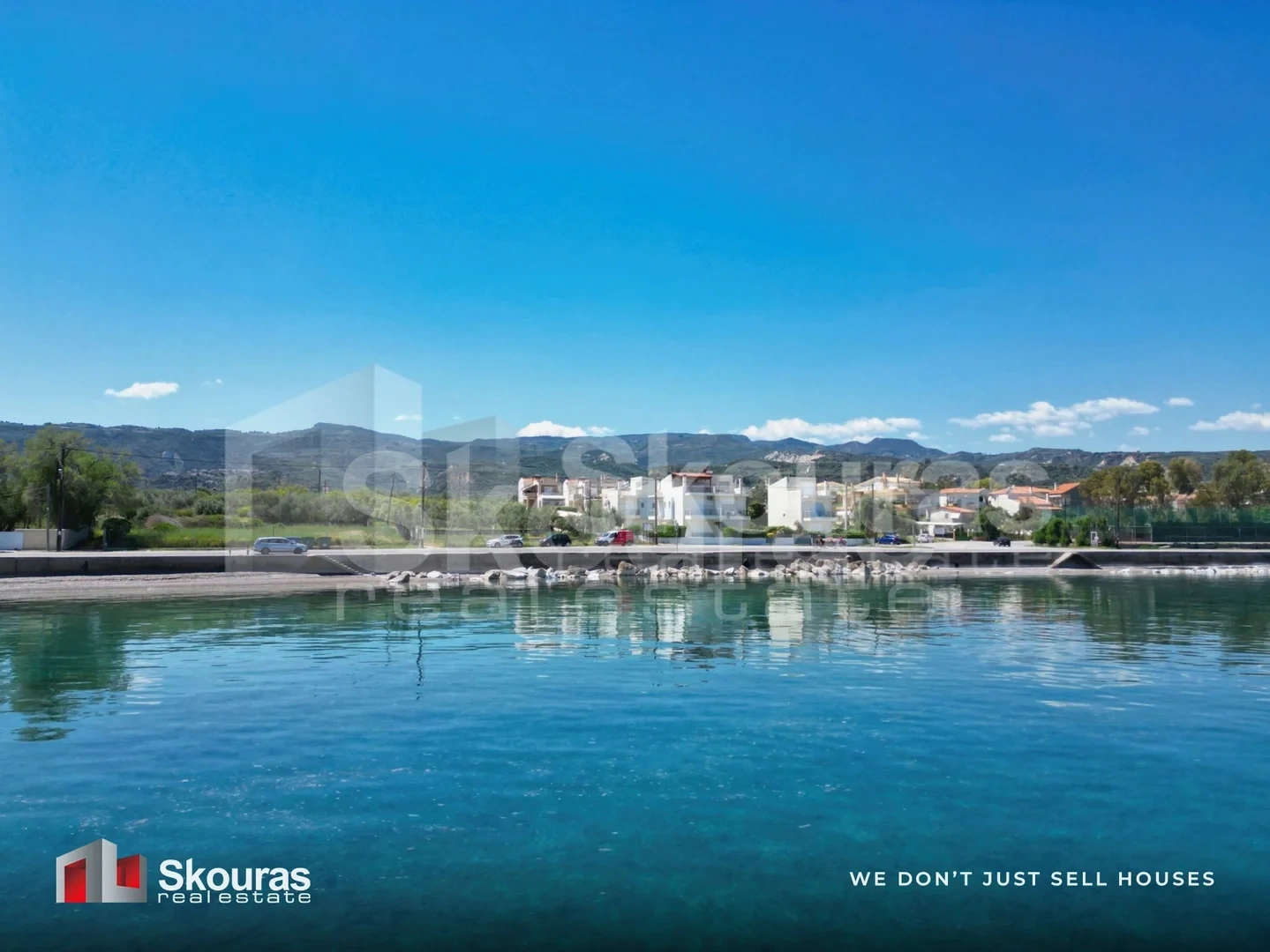 1 - venda apartamento frente ao mar sikia peloponeso grécia