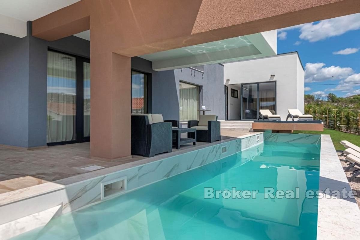 2 - venta casa a pie de playa šibenik šibenik-knin croacia