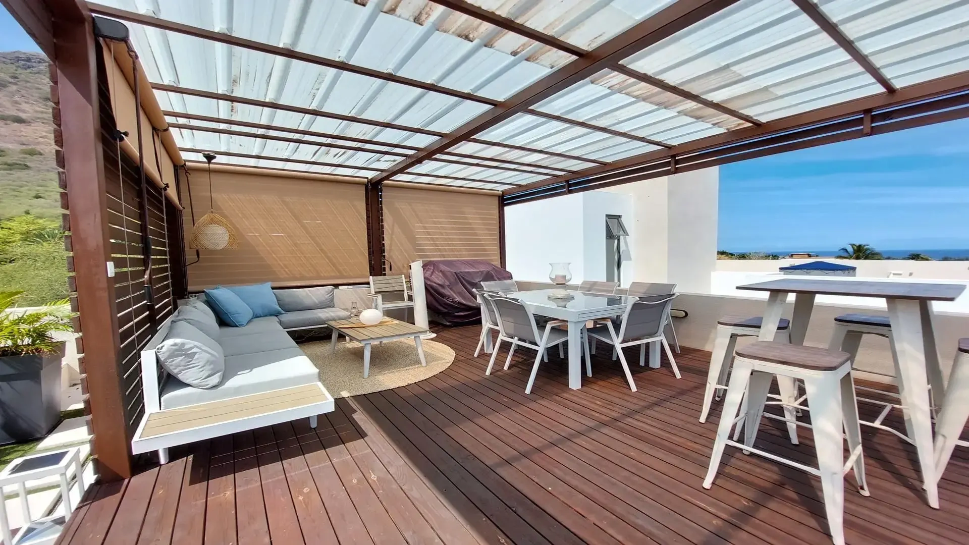 2 - sea view apartment for sale in tamarin rivière noire mauritius