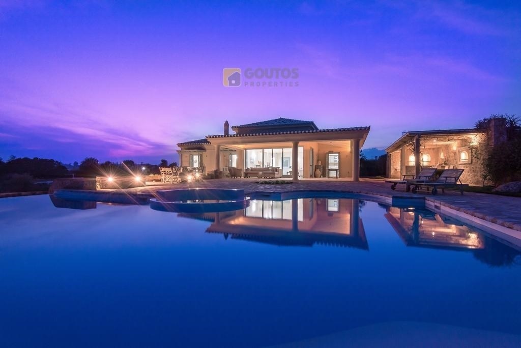 2 - venta casa vista al mar petrothalassa peloponeso grecia