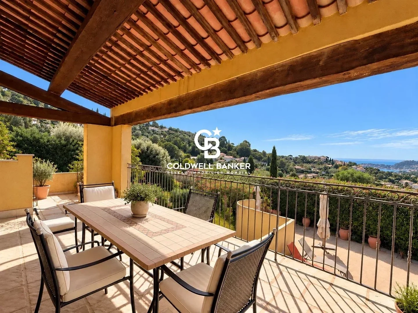 2 - sea view house for sale in cavalaire-sur-mer var france