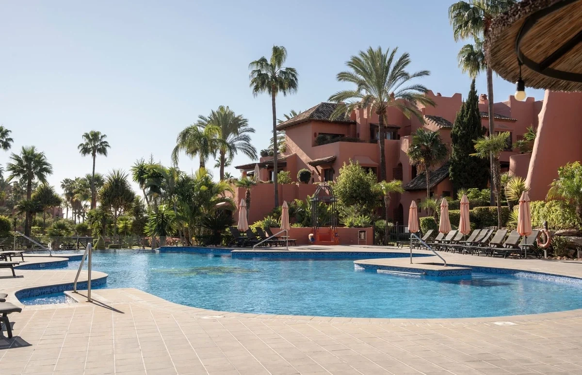 1 - vente appartement pieds dans l'eau estepona - costa del sol andalousie espagne