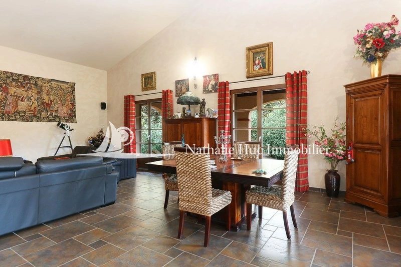 2 - venta propiedad prades pirineos orientales francia