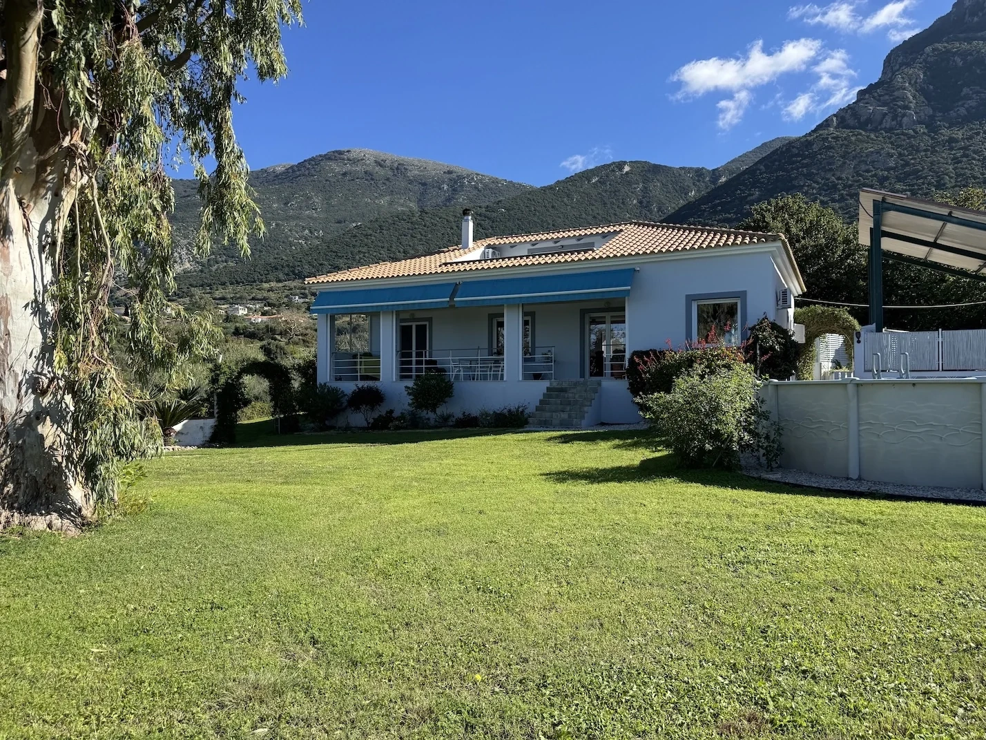 1 - venda villa vista de mar kyparissía peloponeso grécia