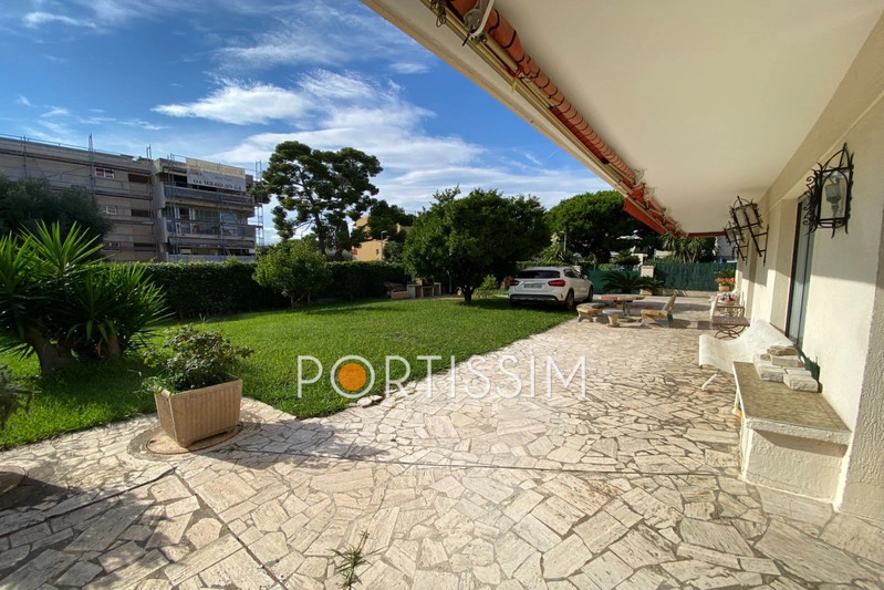 1 - vente appartement plage à pied saint-laurent-du-var alpes-maritimes france