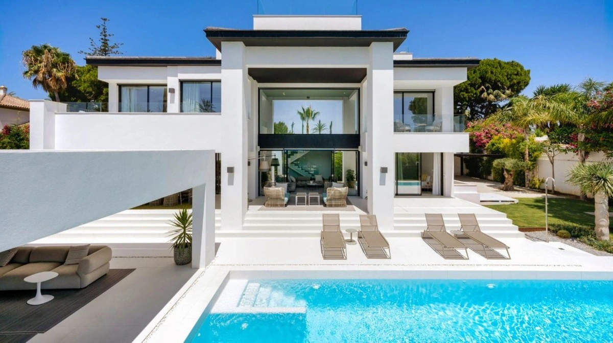 1 - vendita villa fronte mare san pedro de alcántara andalusia spagna