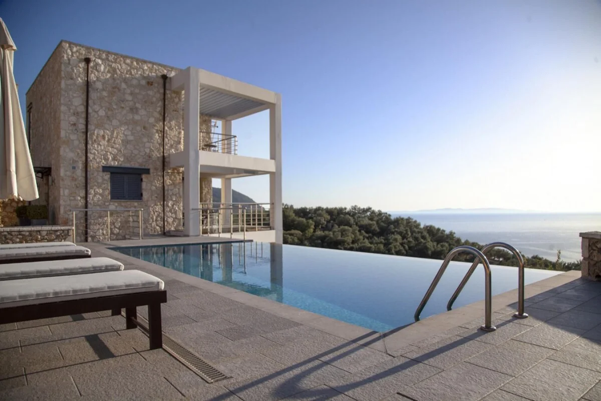 1 - vendita proprietà vista mare sivota epiro grecia