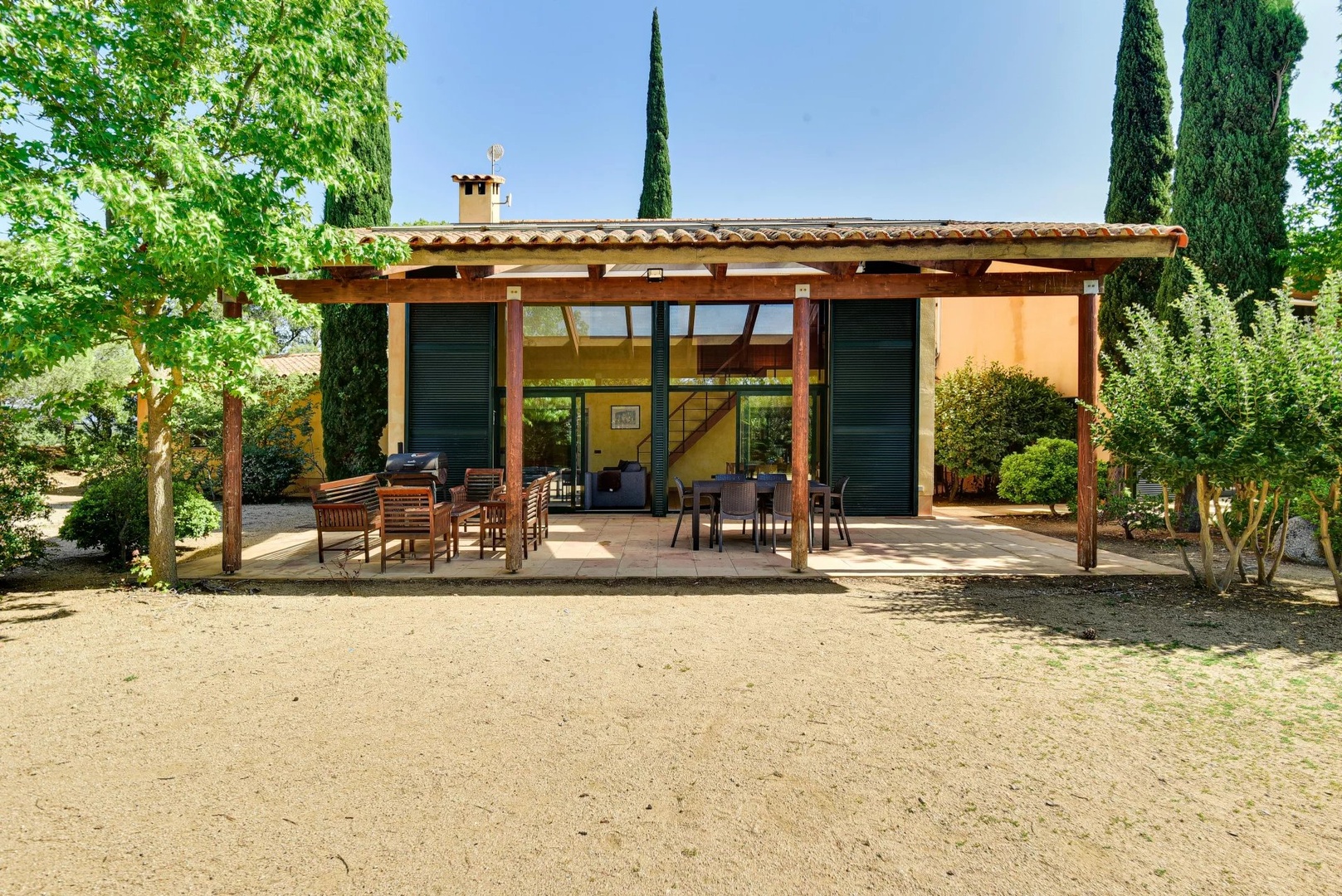 2 - venta casa capmany cataluña españa