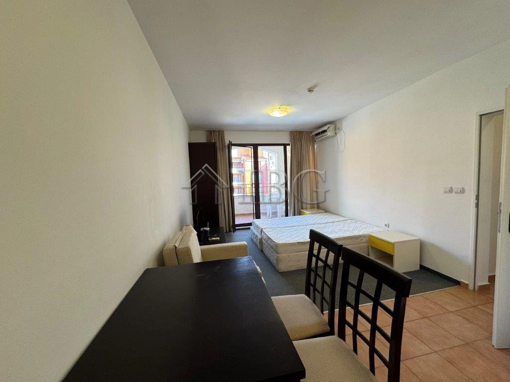 2 - venda apartamento a praia ao pé aheloy burgas bulgária