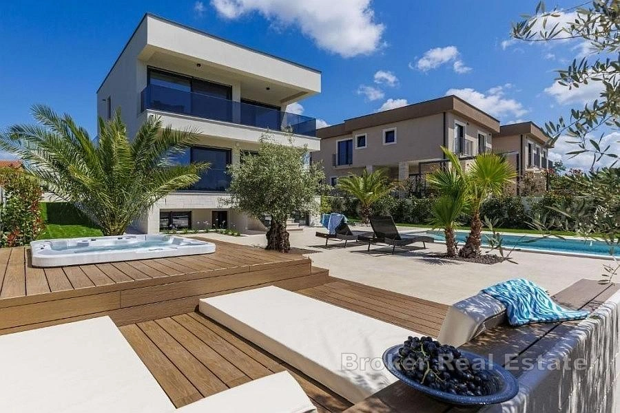 2 - продажа дом пляж пешком poreč истрия хорватия